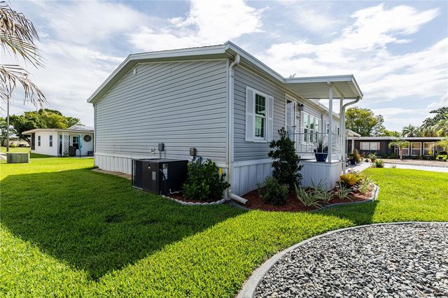 2611 VINDALE ROAD, Tavares, FL 32778