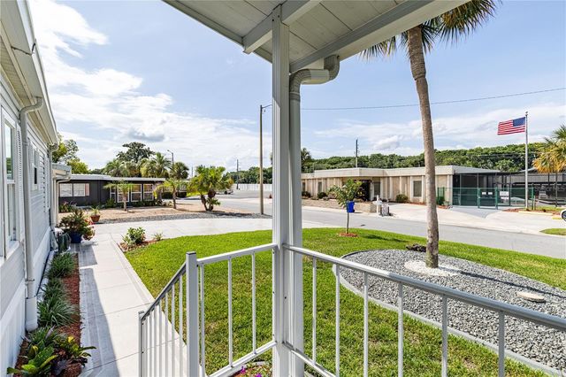 2611 VINDALE ROAD, Tavares, FL 32778