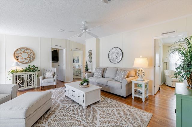2611 VINDALE ROAD, Tavares, FL 32778