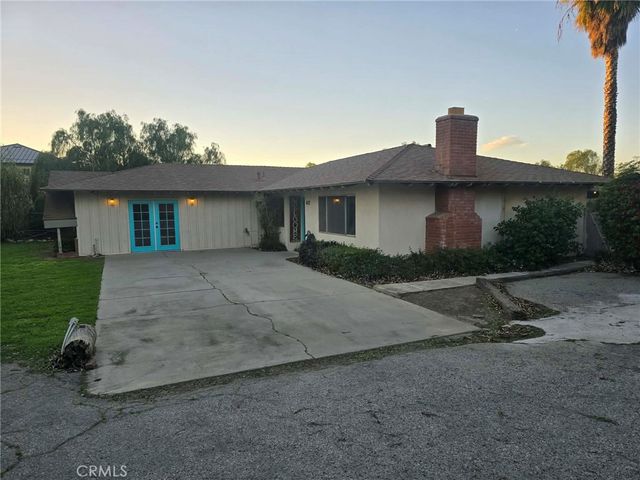 607 6th, Norco, CA 92860