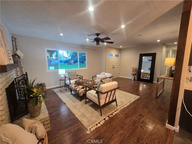 607 6th, Norco, CA 92860