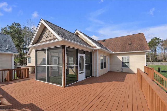 27085 Flaggy Run RD, Courtland, VA 23837