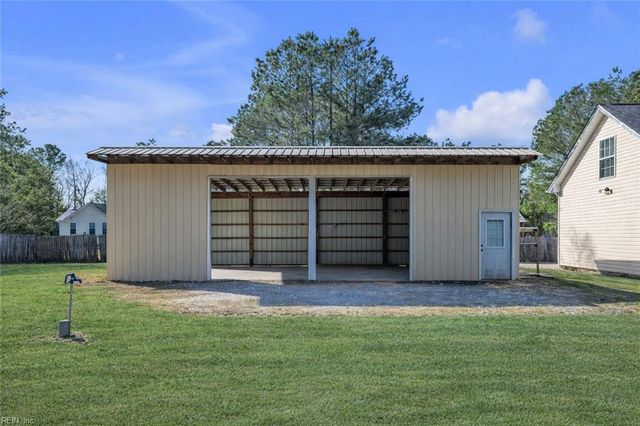 27085 Flaggy Run RD, Courtland, VA 23837