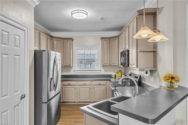 27085 Flaggy Run RD, Courtland, VA 23837