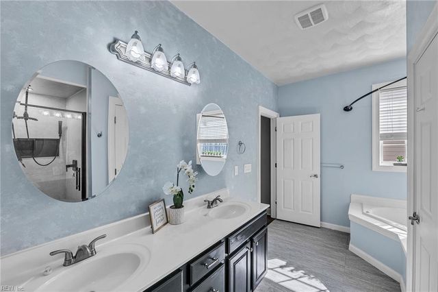 27085 Flaggy Run RD, Courtland, VA 23837