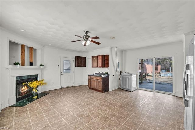 27085 Flaggy Run RD, Courtland, VA 23837