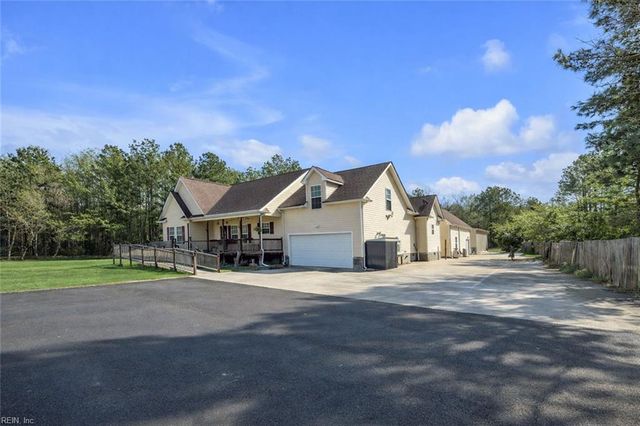 27085 Flaggy Run RD, Courtland, VA 23837