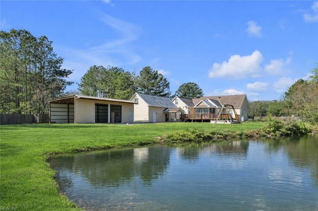 27085 Flaggy Run RD, Courtland, VA 23837