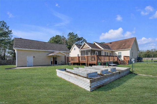 27085 Flaggy Run RD, Courtland, VA 23837