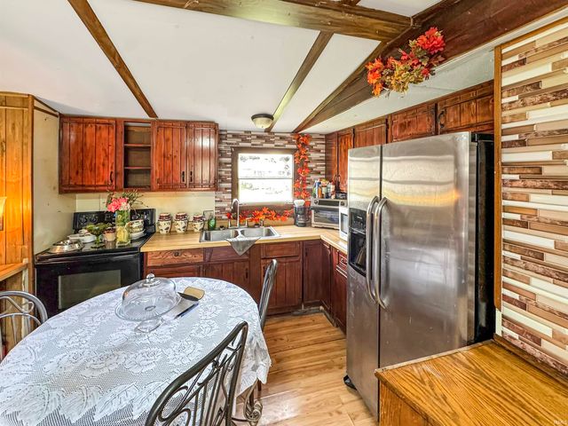 102 Hooker Street, Brooklyn, IN 46111