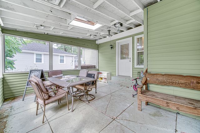 3108 S Woods Avenue, Mchenry, IL 60051