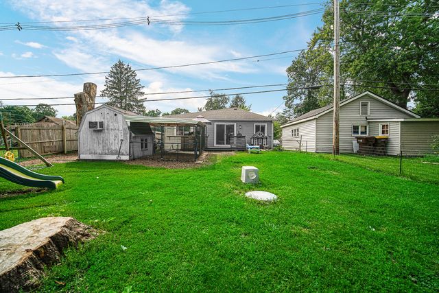 3108 S Woods Avenue, Mchenry, IL 60051