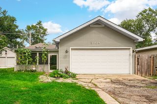 3108 S Woods Avenue, Mchenry, IL 60051
