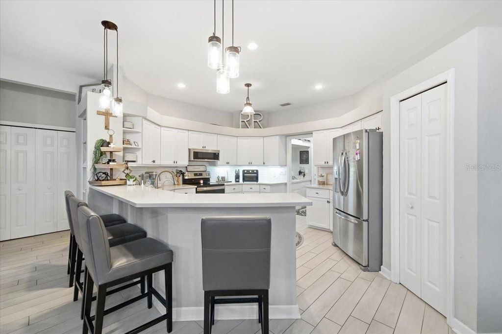 Image 14 of property listing at 16109 BELLE MEADE BOULEVARD, Odessa, FL 33556