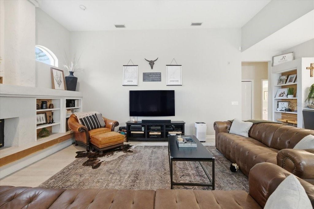 Image 23 of property listing at 16109 BELLE MEADE BOULEVARD, Odessa, FL 33556