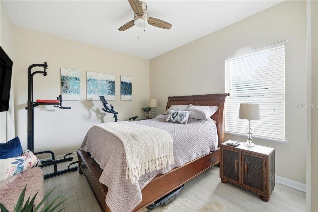 Image 35 of property listing at 16109 BELLE MEADE BOULEVARD, Odessa, FL 33556