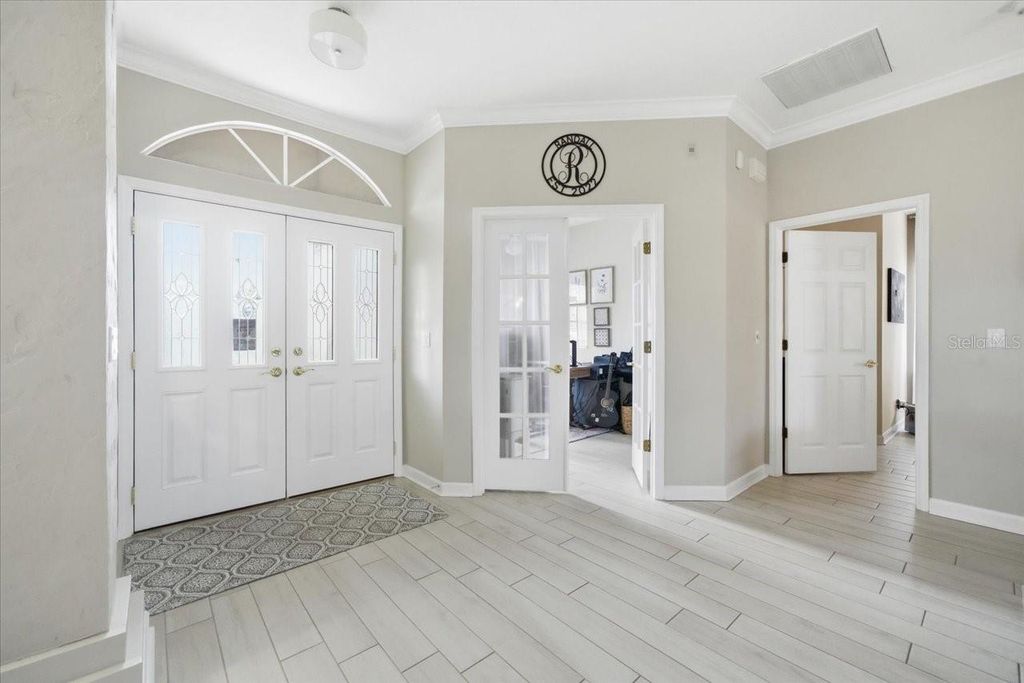 Image 6 of property listing at 16109 BELLE MEADE BOULEVARD, Odessa, FL 33556