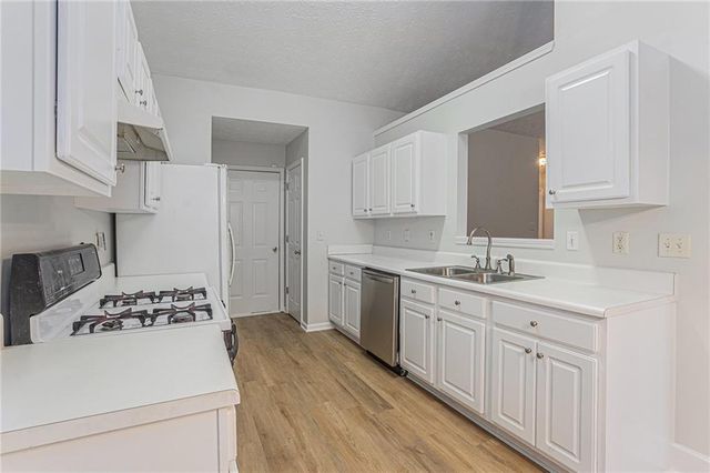 415 Cedarhurst Road, Lawrenceville, GA 30045