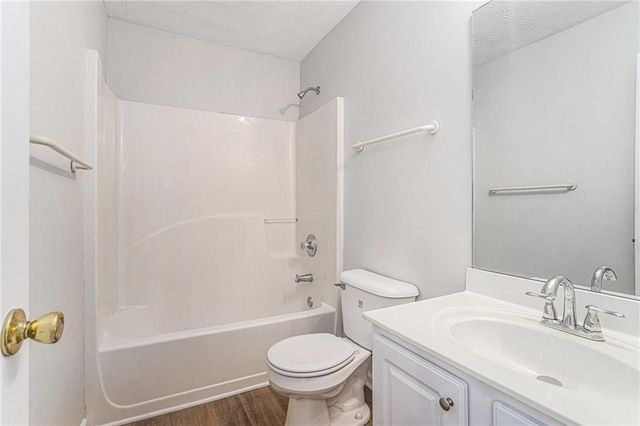 415 Cedarhurst Road, Lawrenceville, GA 30045