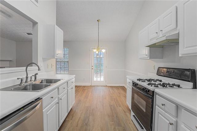 415 Cedarhurst Road, Lawrenceville, GA 30045