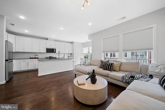 10719 VIOGNIER TER, Fairfax, VA 22030