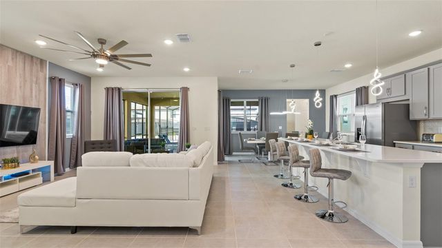 8917 COCONUT BREEZE DRIVE, Kissimmee, FL 34747