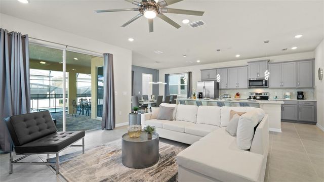 8917 COCONUT BREEZE DRIVE, Kissimmee, FL 34747