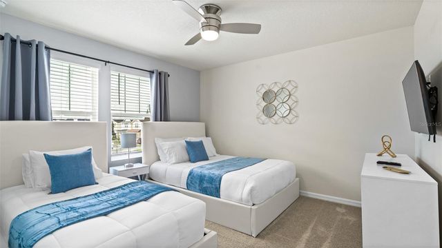 8917 COCONUT BREEZE DRIVE, Kissimmee, FL 34747