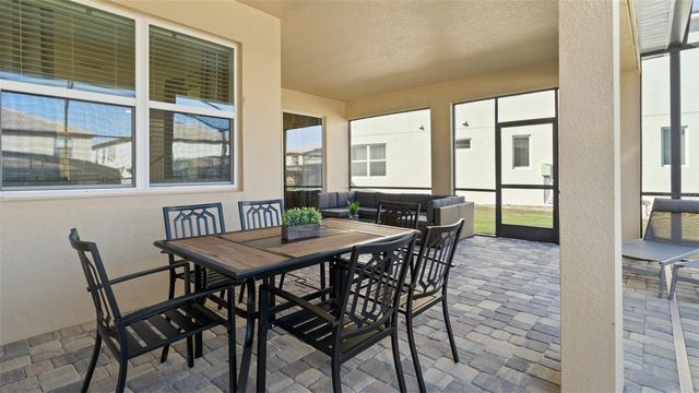 8917 COCONUT BREEZE DRIVE, Kissimmee, FL 34747