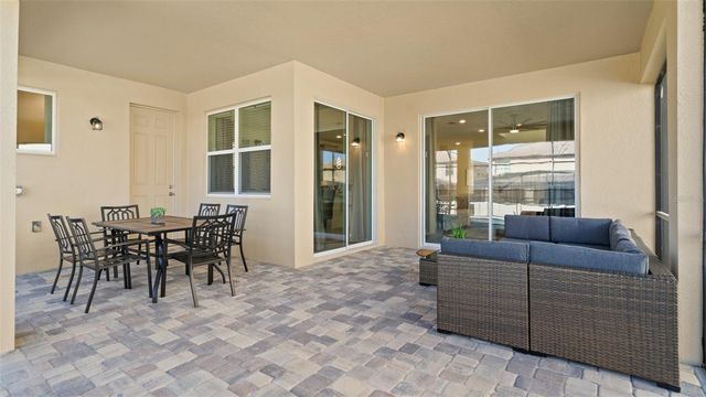 8917 COCONUT BREEZE DRIVE, Kissimmee, FL 34747