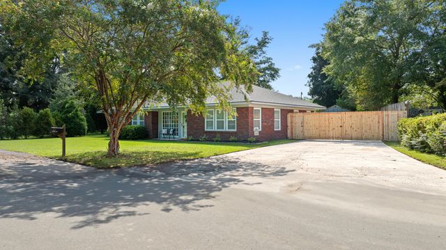 106 Goodwin Street, Moncks Corner, SC 29461