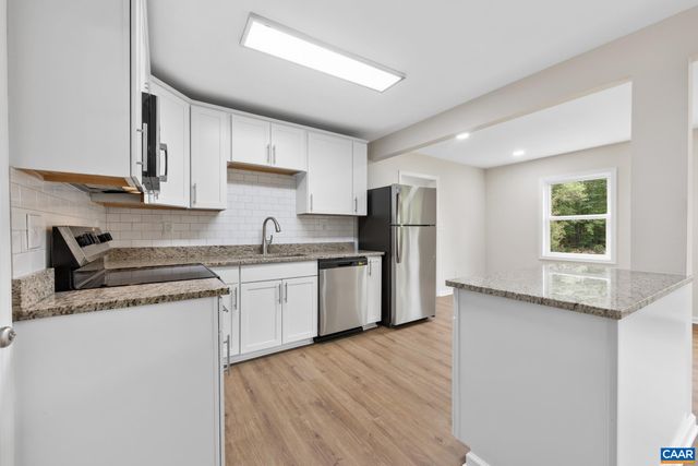 19 HARLOW TOWN RD, Louisa, VA 23093