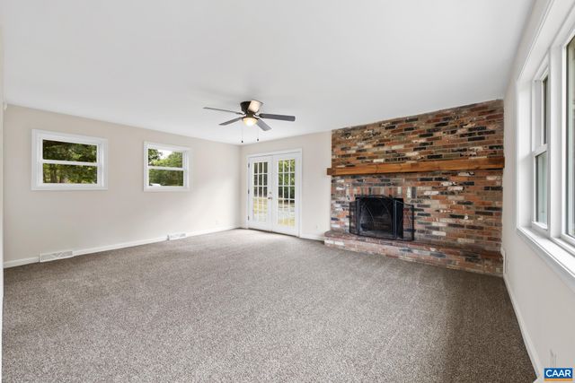 19 HARLOW TOWN RD, Louisa, VA 23093