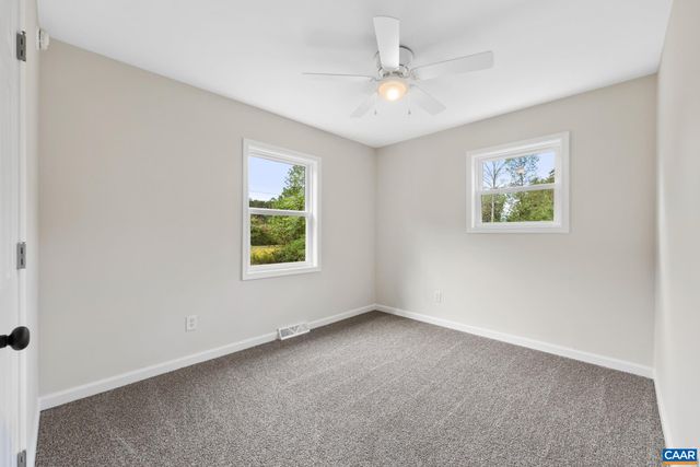 19 HARLOW TOWN RD, Louisa, VA 23093