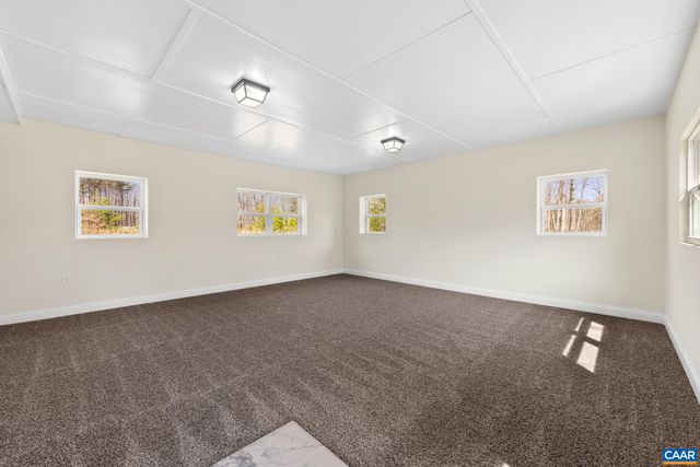 19 HARLOW TOWN RD, Louisa, VA 23093