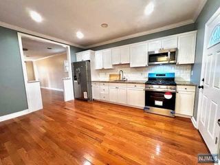 456 South 18th Street, Newark, NJ 07103