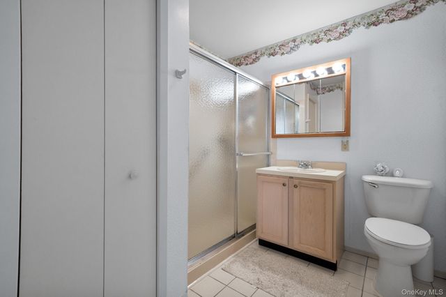 339 Oakwood Avenue, Bayport, NY 11705