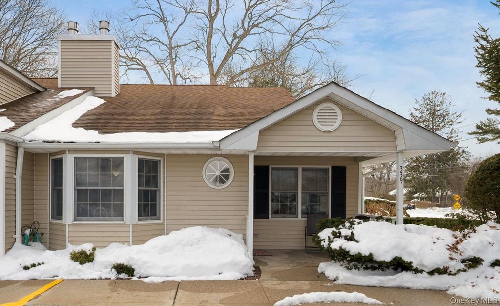 339 Oakwood Avenue, Bayport, NY 11705