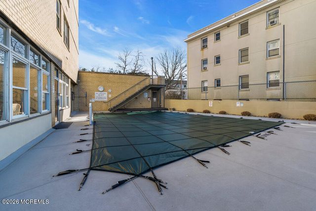 510 Deal Lake Drive 8J, Asbury Park, NJ 07712