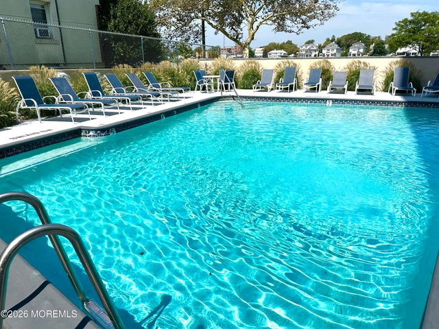 510 Deal Lake Drive 8J, Asbury Park, NJ 07712