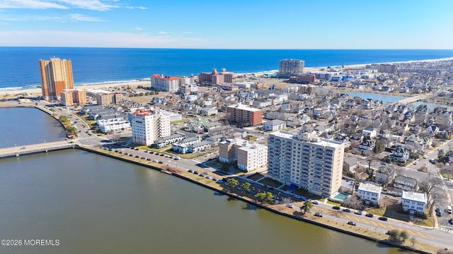 510 Deal Lake Drive 8J, Asbury Park, NJ 07712