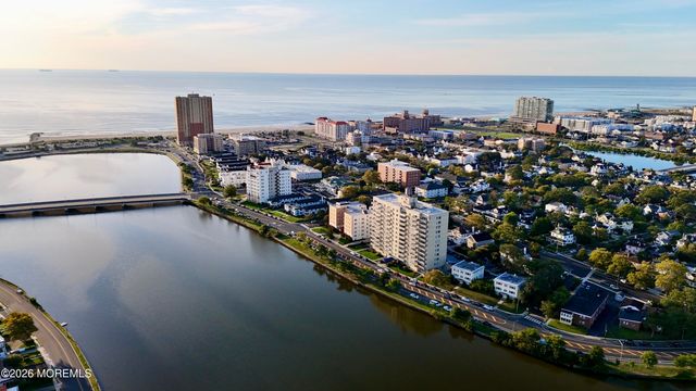 510 Deal Lake Drive 8J, Asbury Park, NJ 07712