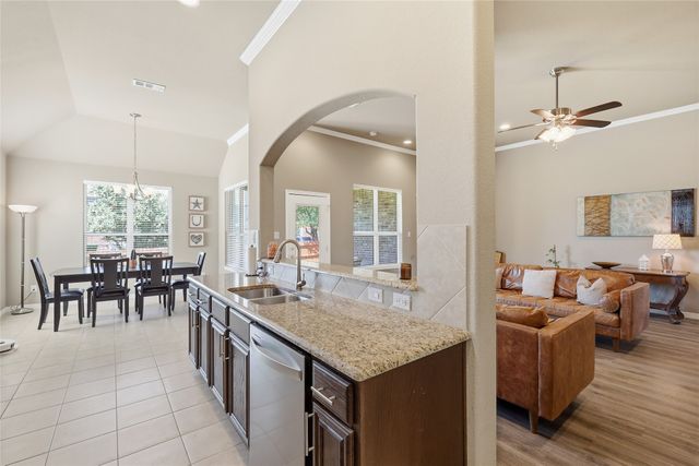 4908 Lakepark Drive, Sanger, TX 76266