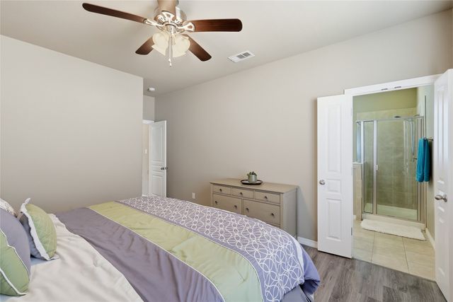 4908 Lakepark Drive, Sanger, TX 76266