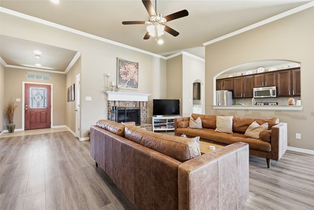 4908 Lakepark Drive, Sanger, TX 76266
