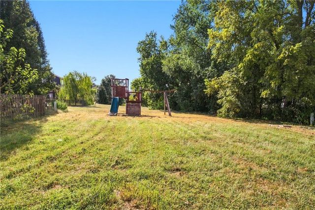11112 Highview Road, Peculiar, MO 64078