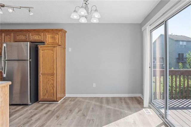 11112 Highview Road, Peculiar, MO 64078