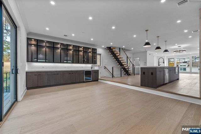 2189 Jones Road, Fort Lee, NJ 07024