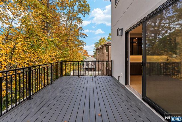 2189 Jones Road, Fort Lee, NJ 07024