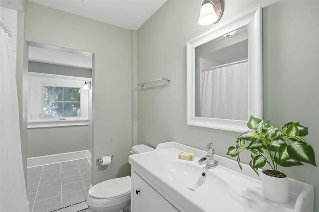 318 N COLONIAL COURT, Deland, FL 32720